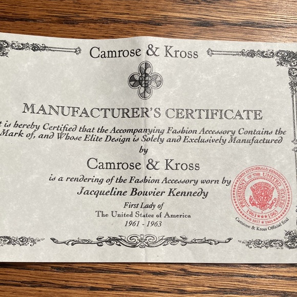 Camrose & Kross Jackie Kennedy JBK Bangle Bracelet in Original Box - Picture 7 of 9